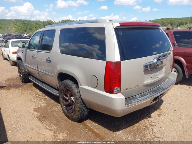 Auction sale of the 2007 Cadillac Escalade Esv Standard, vin: 1GYFK66857R220836, lot number: 46085738