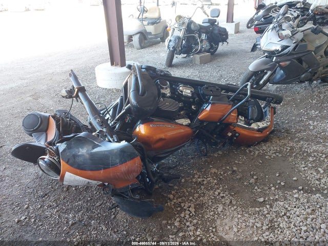 Harley-Davidson Flhtk Electra Glide Ultra Ltd 2014 1HD1KEL1XEB626634 Image 2