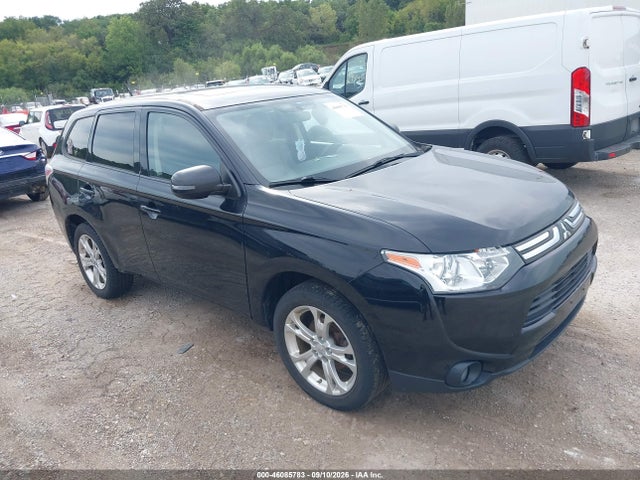46085783 :رقم المزاد ، JA4AD3A37EZ003008 vin ، 2014 Mitsubishi Outlander Se مزاد بيع