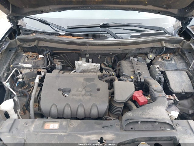 46085783 :رقم المزاد ، JA4AD3A37EZ003008 vin ، 2014 Mitsubishi Outlander Se مزاد بيع