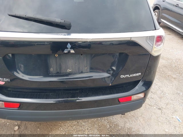 46085783 :رقم المزاد ، JA4AD3A37EZ003008 vin ، 2014 Mitsubishi Outlander Se مزاد بيع