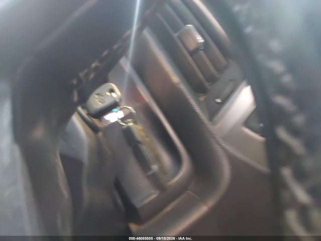Продаж на аукціоні авто 2015 Chevrolet Silverado 1500 2lt, vin: 1GCVKREC0FZ394157, номер лоту: 46085805