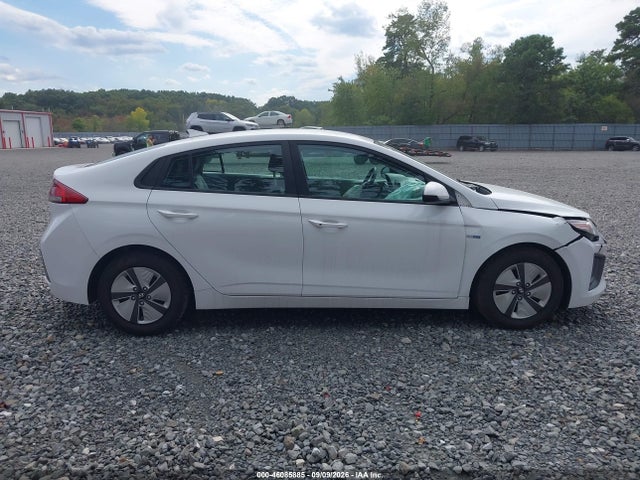 Продажа на аукционе авто 2020 Hyundai Ioniq Hybrid Blue, vin: KMHC65LCXLU219832, номер лота: 46085885