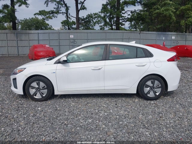 Продажа на аукционе авто 2020 Hyundai Ioniq Hybrid Blue, vin: KMHC65LCXLU219832, номер лота: 46085885