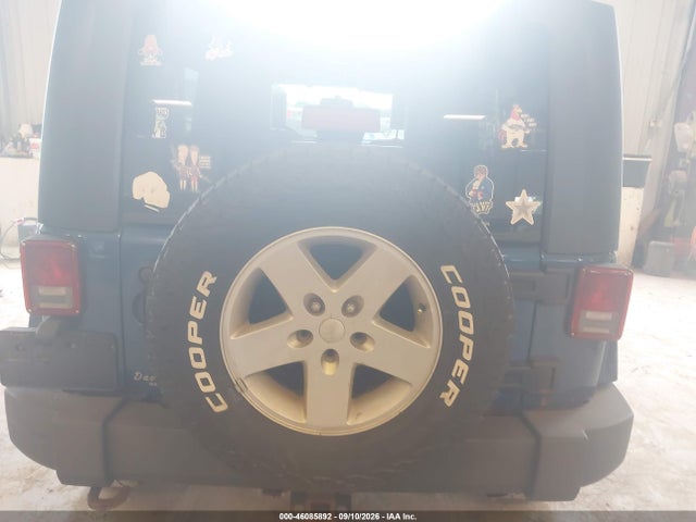 46085892 :رقم المزاد ، 1J4BA3H15AL118060 vin ، 2010 Jeep Wrangler Unlimited Sport مزاد بيع