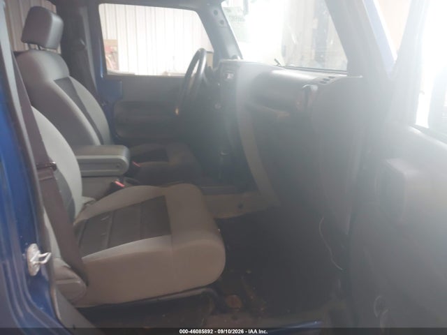 46085892 :رقم المزاد ، 1J4BA3H15AL118060 vin ، 2010 Jeep Wrangler Unlimited Sport مزاد بيع
