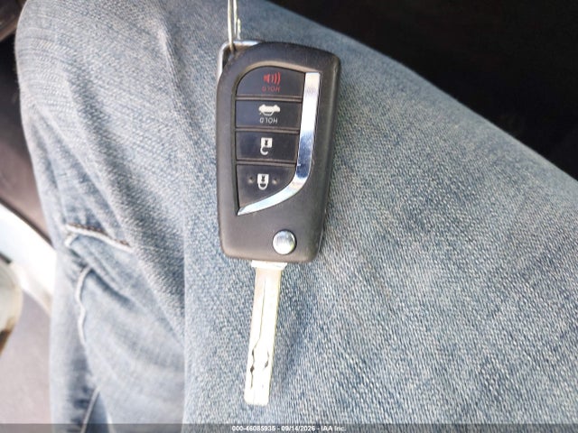 46085935 :رقم المزاد ، JTDEPRAE6LJ014225 vin ، 2020 Toyota Corolla Le مزاد بيع