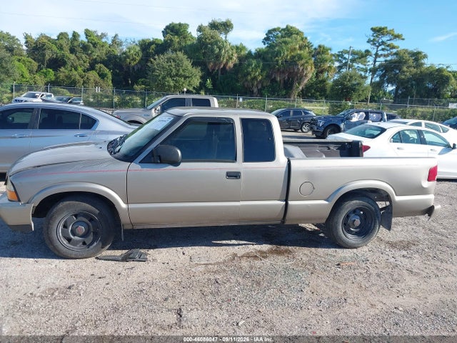 2000 Gmc Sonoma Sls მანქანა იყიდება აუქციონზე, vin: 1GTCS19W2Y8214179, აუქციონის ნომერი: 46086047