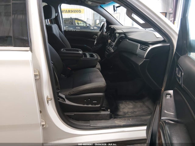 46086061 :رقم المزاد ، 1GNSKKEC8JR336405 vin ، 2018 Chevrolet Suburban Commercial Fleet مزاد بيع