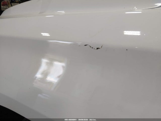 46086061 :رقم المزاد ، 1GNSKKEC8JR336405 vin ، 2018 Chevrolet Suburban Commercial Fleet مزاد بيع