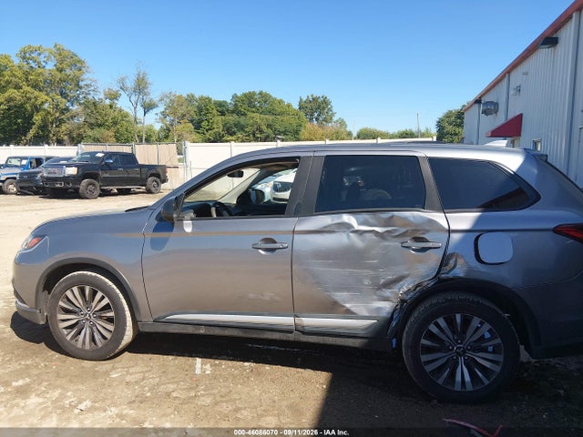 46086070 :رقم المزاد ، JA4AZ3A31KZ008363 vin ، 2019 Mitsubishi Outlander Es مزاد بيع