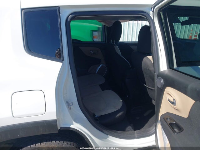 Продаж на аукціоні авто 2015 Jeep Renegade Latitude, vin: ZACCJABT5FPB14201, номер лоту: 46086072