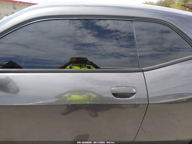 46086086 :رقم المزاد ، 2C3CDYAG7EH294337 vin ، 2014 Dodge Challenger Sxt مزاد بيع