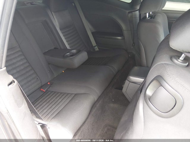46086086 :رقم المزاد ، 2C3CDYAG7EH294337 vin ، 2014 Dodge Challenger Sxt مزاد بيع