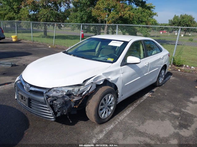 Продаж на аукціоні авто 2017 Toyota Camry Le, vin: 4T1BF1FK7HU797482, номер лоту: 46086096