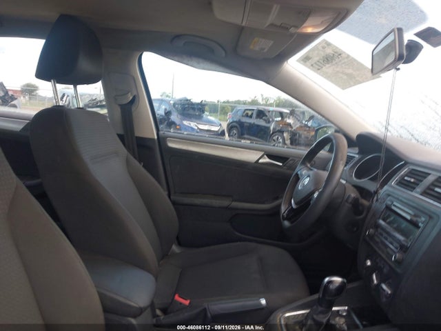 Продажа на аукционе авто 2015 Volkswagen Jetta 1.8t Se, vin: 3VWD17AJ5FM261450, номер лота: 46086112