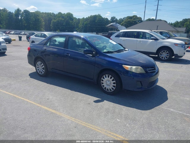 46086144 :رقم المزاد ، 5YFBU4EEXDP202882 vin ، 2013 Toyota Corolla Le مزاد بيع