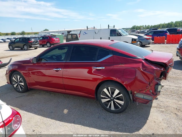Продаж на аукціоні авто 2021 Nissan Altima Sv Intelligent Awd, vin: 1N4BL4DW5MN301903, номер лоту: 46086185