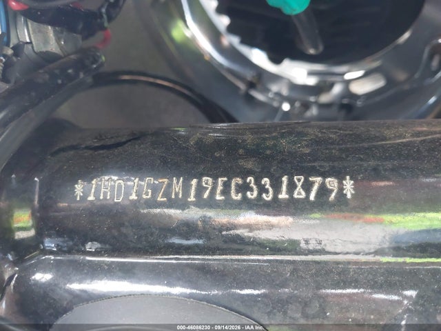 46086230 :رقم المزاد ، 1HD1GZM19EC331879 vin ، 2014 Harley-davidson Fld Switchback مزاد بيع