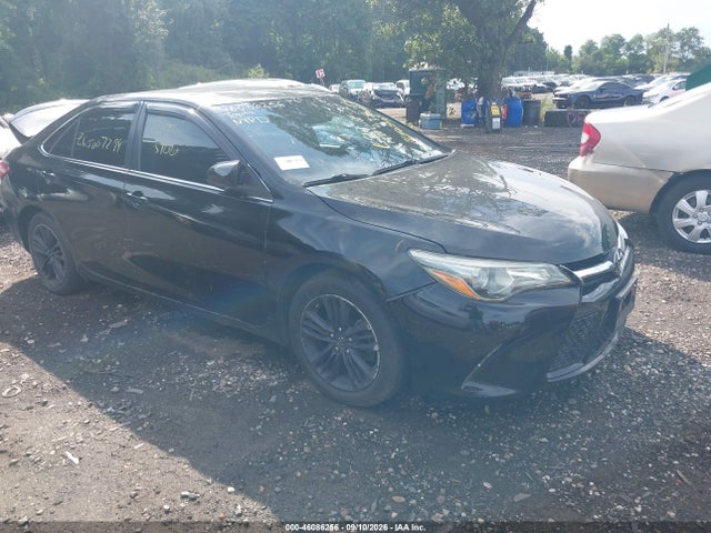 46086256 :رقم المزاد ، 4T1BF1FK1GU166483 vin ، 2016 Toyota Camry Se مزاد بيع