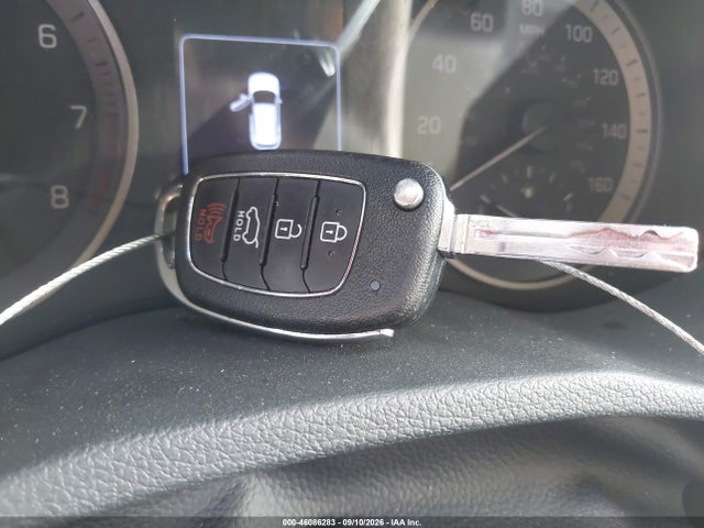 46086283 :رقم المزاد ، KM8J33A27HU310174 vin ، 2017 Hyundai Tucson Eco مزاد بيع