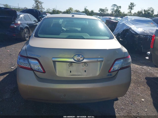 2011 Toyota Camry Hybrid მანქანა იყიდება აუქციონზე, vin: 4T1BB3EK6BU141323, აუქციონის ნომერი: 46086291