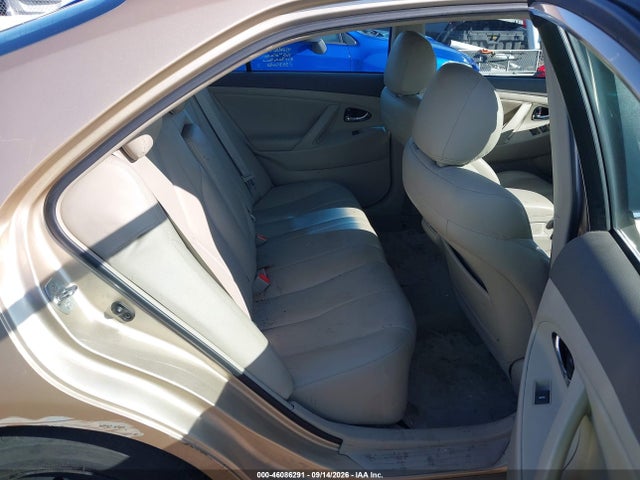 2011 Toyota Camry Hybrid მანქანა იყიდება აუქციონზე, vin: 4T1BB3EK6BU141323, აუქციონის ნომერი: 46086291