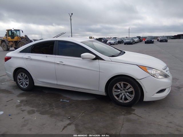 Продажа на аукционе авто 2012 Hyundai Sonata Gls, vin: 5NPEB4AC5CH457913, номер лота: 46086343