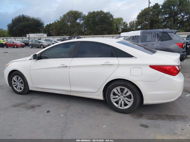 Продажа на аукционе авто 2012 Hyundai Sonata Gls, vin: 5NPEB4AC5CH457913, номер лота: 46086343