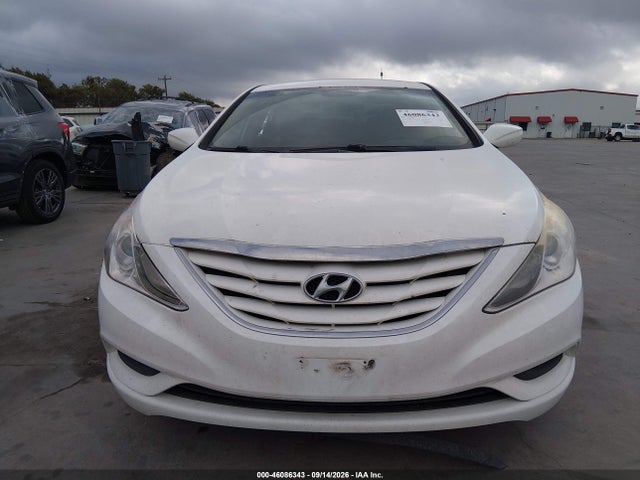 Продажа на аукционе авто 2012 Hyundai Sonata Gls, vin: 5NPEB4AC5CH457913, номер лота: 46086343