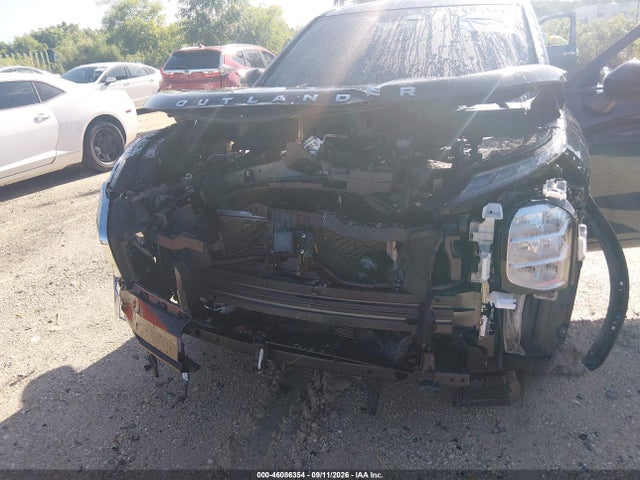 2025 Mitsubishi Outlander Se 2.5 2wd მანქანა იყიდება აუქციონზე, vin: JA4J3VA80SZ025096, აუქციონის ნომერი: 46086354