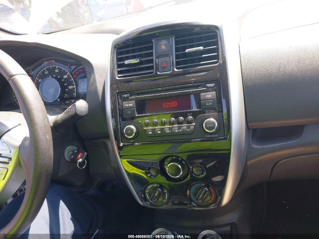 46086381 :رقم المزاد ، 3N1CE2CP6FL388370 vin ، 2015 Nissan Versa Note Sv مزاد بيع