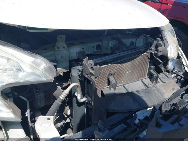 46086381 :رقم المزاد ، 3N1CE2CP6FL388370 vin ، 2015 Nissan Versa Note Sv مزاد بيع
