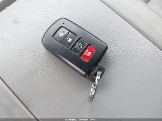 5TDJKRFHXGS502229 Toyota Highlander Xle V6
