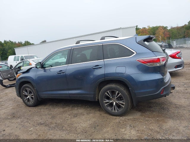 5TDJKRFHXGS502229 Toyota Highlander Xle V6