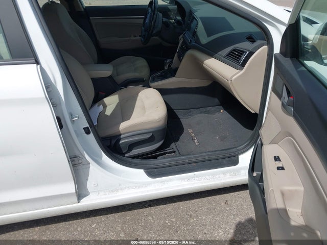 2017 Hyundai Elantra Value Edition მანქანა იყიდება აუქციონზე, vin: 5NPD84LF1HH122849, აუქციონის ნომერი: 46086398