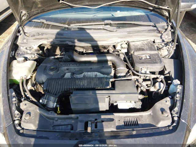 2011 Volvo C30 T5/t5 R-design მანქანა იყიდება აუქციონზე, vin: YV1672MK3B2208033, აუქციონის ნომერი: 46086424