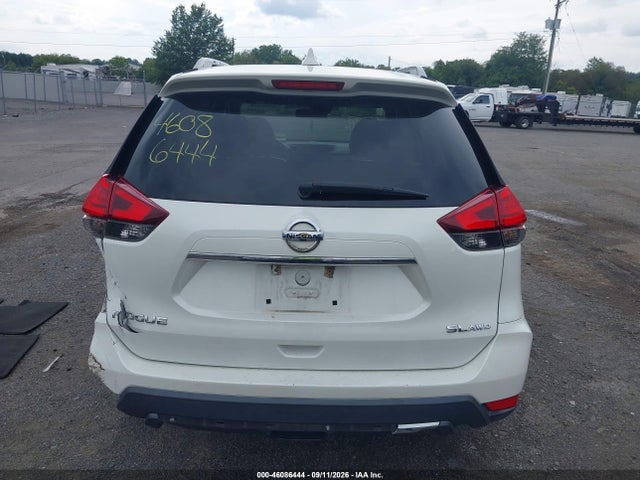 46086444 :رقم المزاد ، 5N1AT2MV6HC733012 vin ، 2017 Nissan Rogue Sv/sl مزاد بيع
