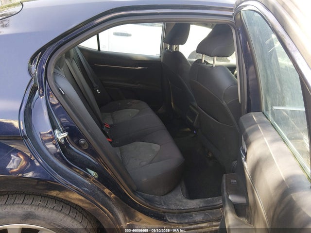 46086469 :رقم المزاد ، 4T1C11AK1NU632761 vin ، 2022 Toyota Camry Le مزاد بيع