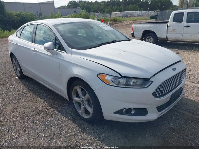 46086492 :رقم المزاد ، 3FA6P0T95GR285956 vin ، 2016 Ford Fusion Se مزاد بيع