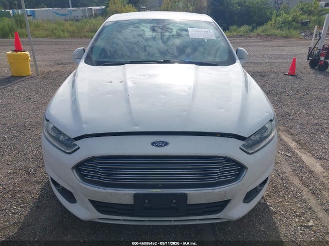 46086492 :رقم المزاد ، 3FA6P0T95GR285956 vin ، 2016 Ford Fusion Se مزاد بيع
