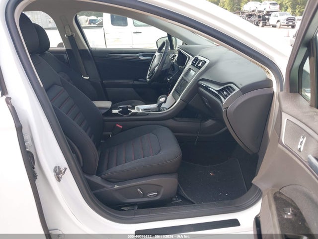 46086492 :رقم المزاد ، 3FA6P0T95GR285956 vin ، 2016 Ford Fusion Se مزاد بيع