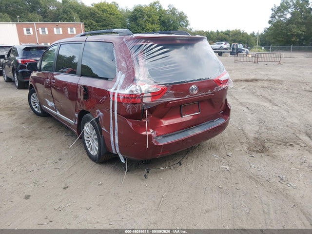 Продажа на аукционе авто 2017 Toyota Sienna Xle 8 Passenger, vin: 5TDYZ3DC1HS818733, номер лота: 46086618