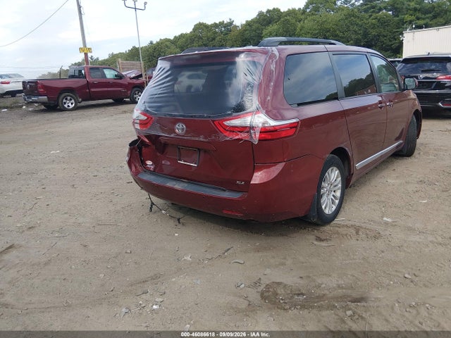 Продажа на аукционе авто 2017 Toyota Sienna Xle 8 Passenger, vin: 5TDYZ3DC1HS818733, номер лота: 46086618