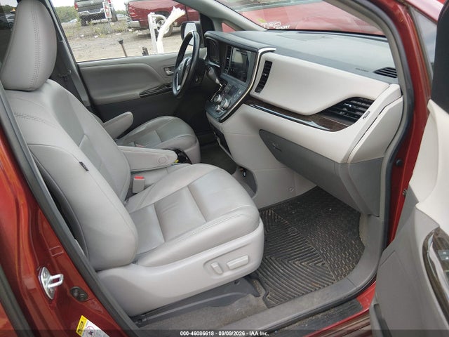 Продажа на аукционе авто 2017 Toyota Sienna Xle 8 Passenger, vin: 5TDYZ3DC1HS818733, номер лота: 46086618