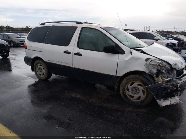 Auction sale of the 2000 Toyota Sienna Le/xle, vin: 4T3ZF13C0YU175681, lot number: 46086672