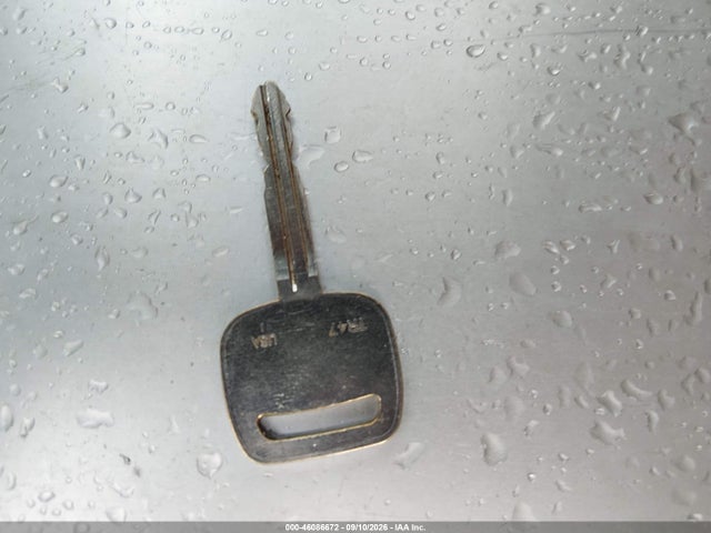 Auction sale of the 2000 Toyota Sienna Le/xle, vin: 4T3ZF13C0YU175681, lot number: 46086672