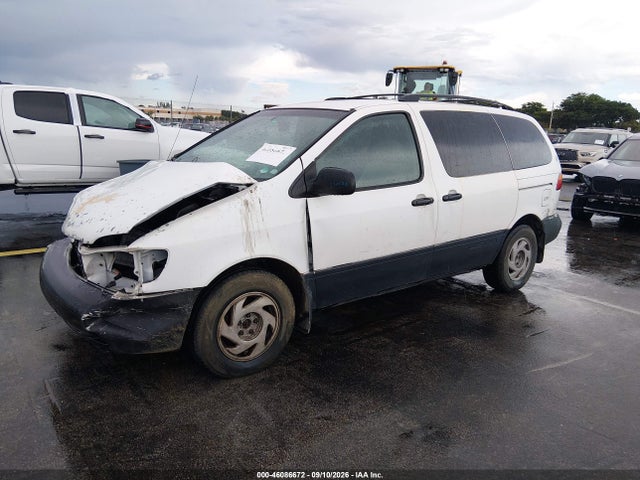 Auction sale of the 2000 Toyota Sienna Le/xle, vin: 4T3ZF13C0YU175681, lot number: 46086672