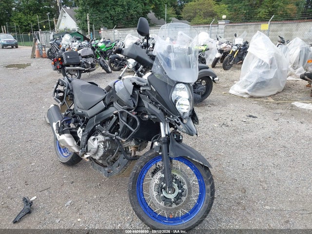 46086690 :رقم المزاد ، JS1C733B0P7100960 vin ، 2023 Suzuki Dl650 مزاد بيع