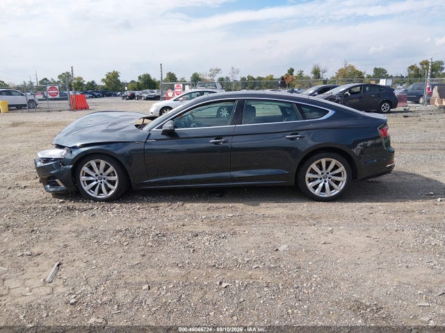 46086724 :رقم المزاد ، WAUBNCF59JA031769 vin ، 2018 Audi A5 Sportback Premium Plus مزاد بيع